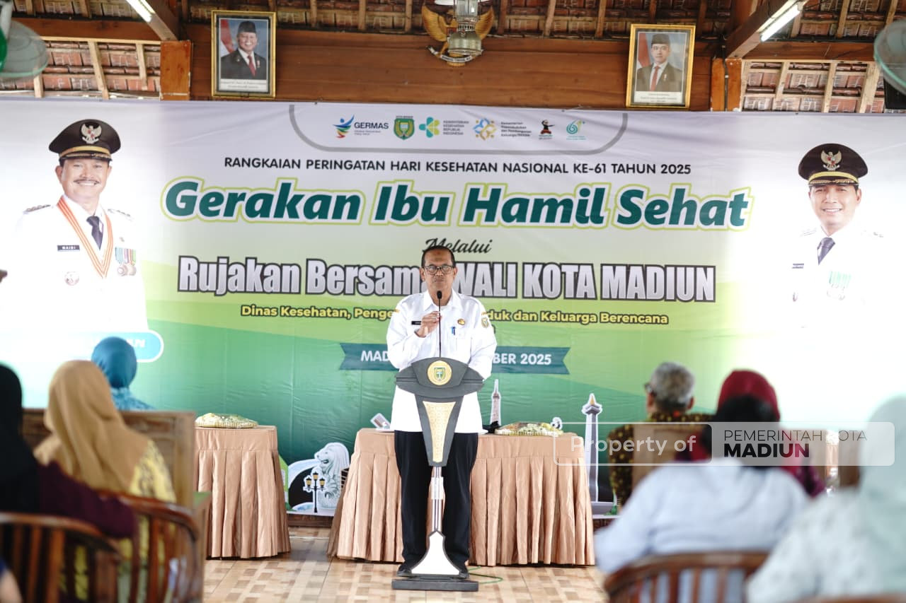 Tekan Angka Stunting dalam Peringatan HKN ke-61, Pemkot Madiun Ajak Ibu Hamil Rujakan
