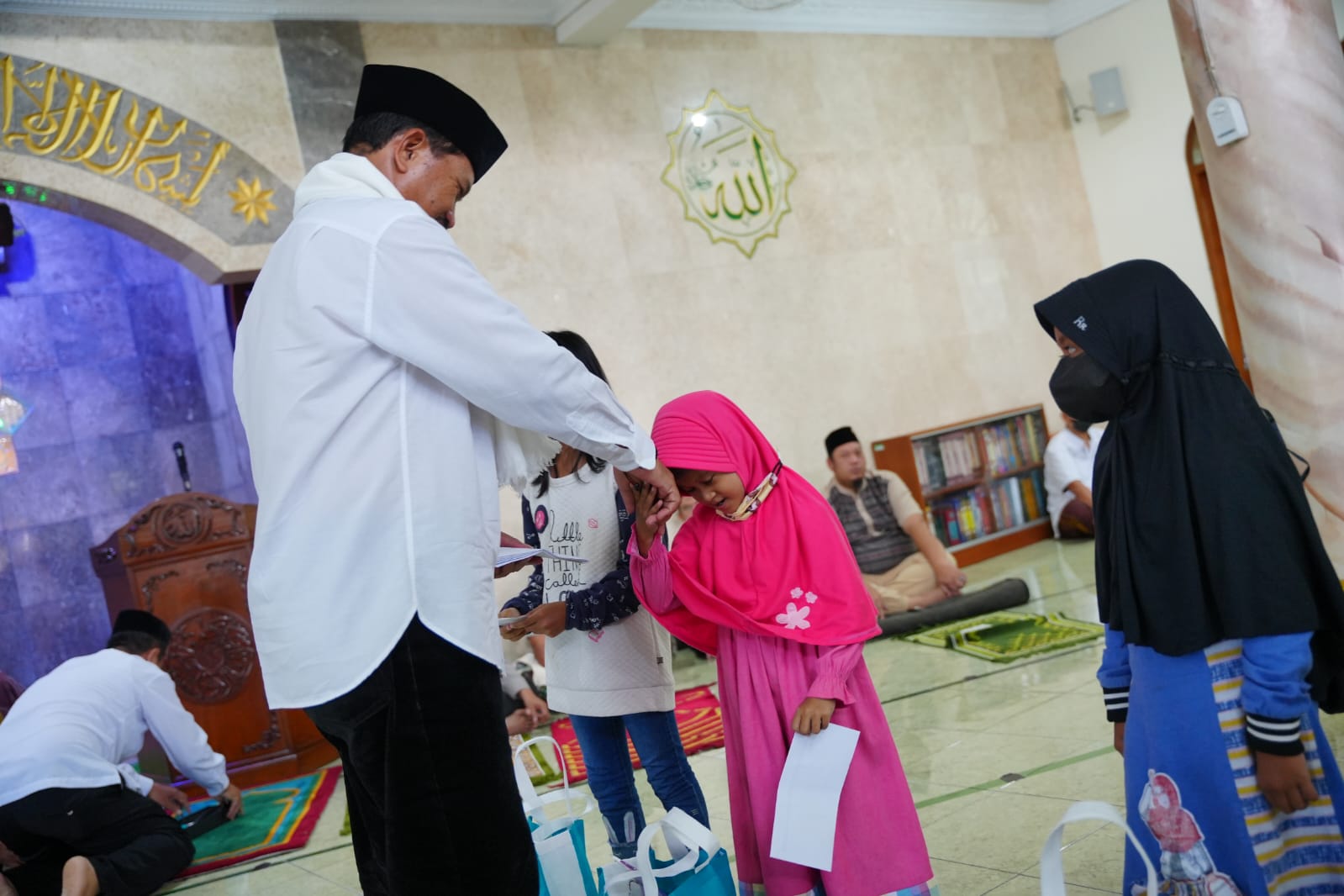 Safari Ramadan Salat Jumat di Masjid At-Taqwa, Wali Kota Ajak Jamaah Tingkatkan Ibadah