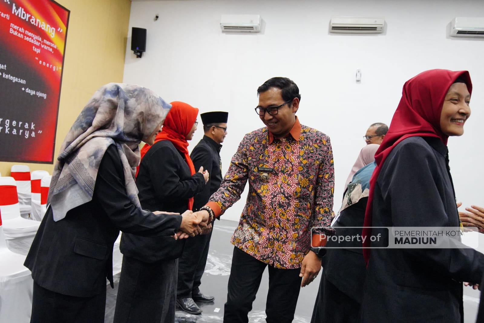 Isi Sejumlah Jabatan Kosong, Plt Wali Kota Lantik 52 Pejabat Administrator, Pengawas, dan Fungsional