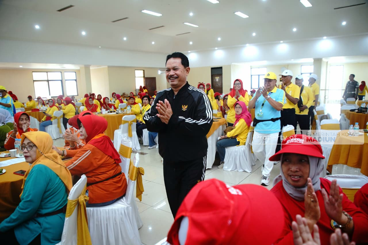 HUT ke-2 KJNM, Wali Kota Maidi Ajak Warga Madiun Rutin Jalan Nordik