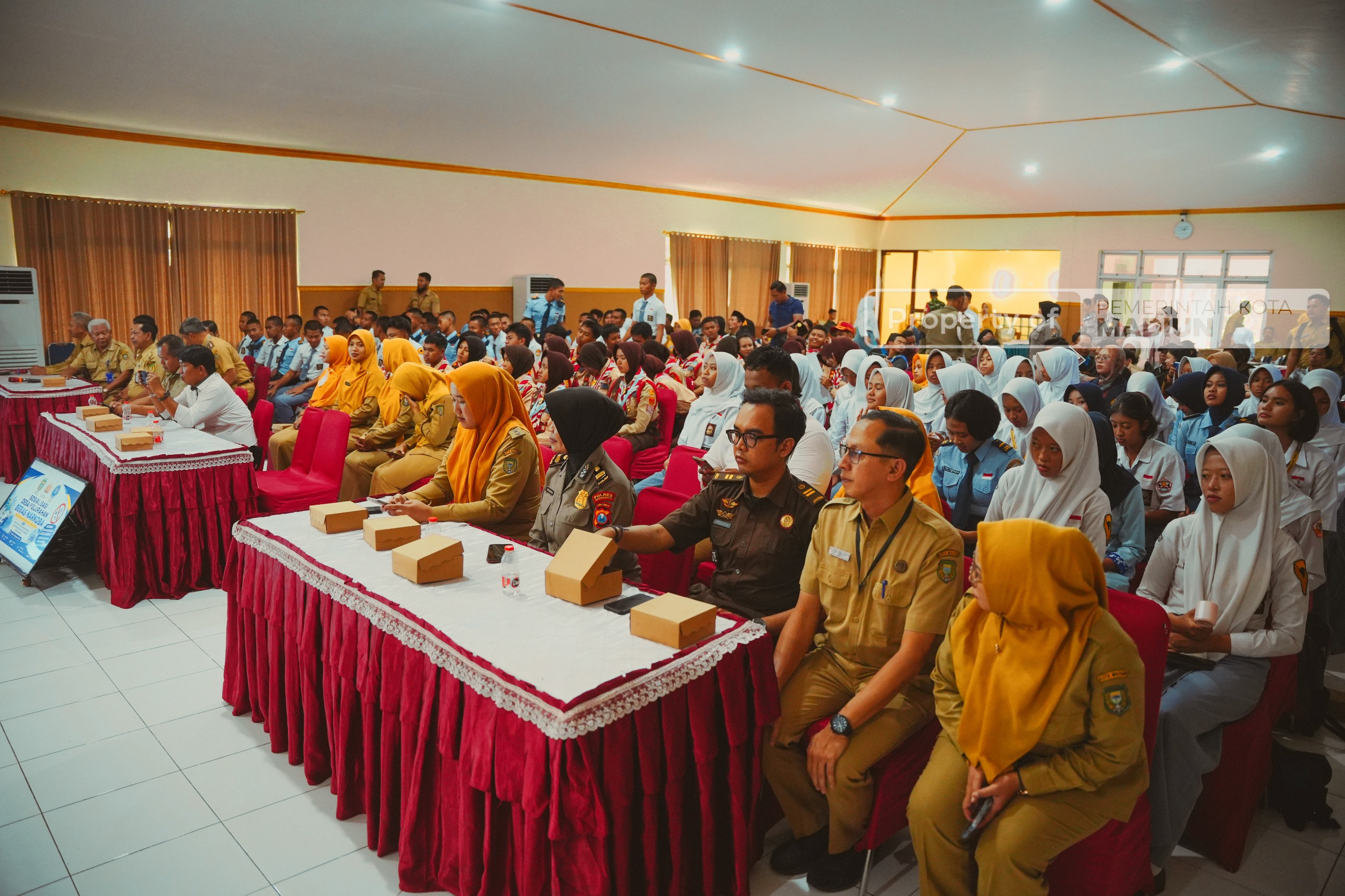 Plt Wali Kota Dorong Peran Masyarakat Wujudkan Kelurahan Bersinar