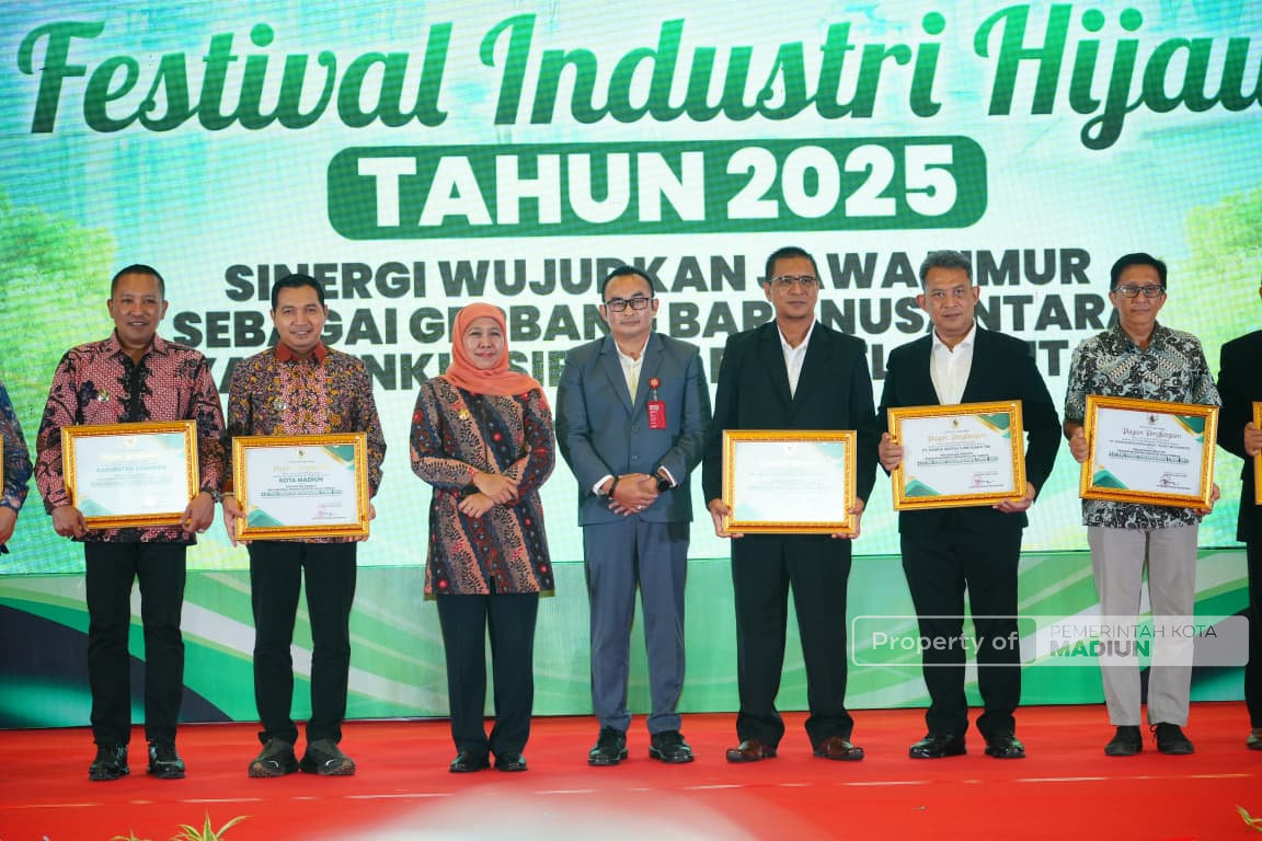 Bukti Komitmen Industri Berkelanjutan, Kota Madiun Terima Penghargaan Industri Hijau Terbaik Jatim 2025