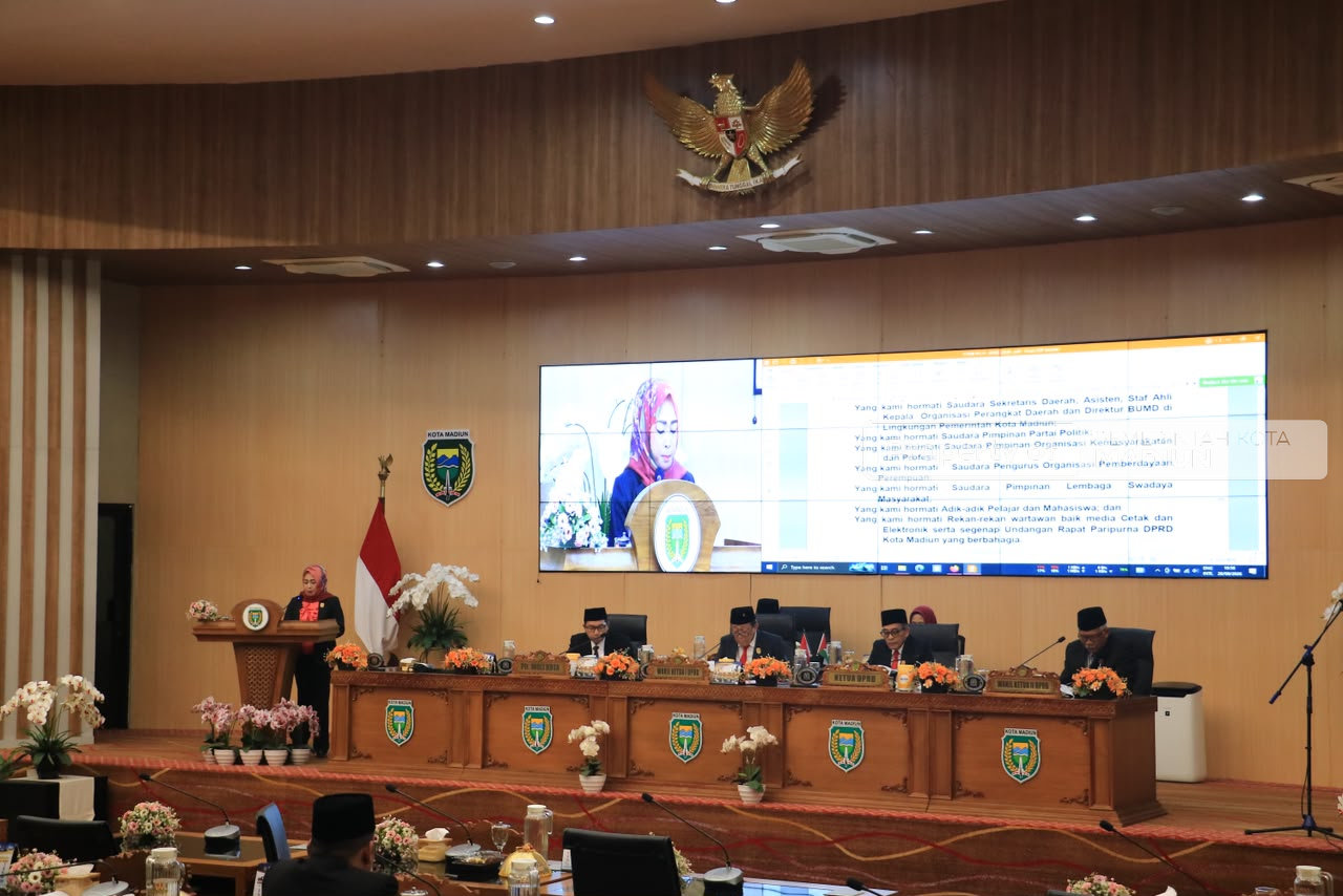 Plt Wali Kota Hadiri Rapat Paripurna DPRD, Delapan Fraksi Sampaikan Pemandangan Umum Perubahan APBD 2026