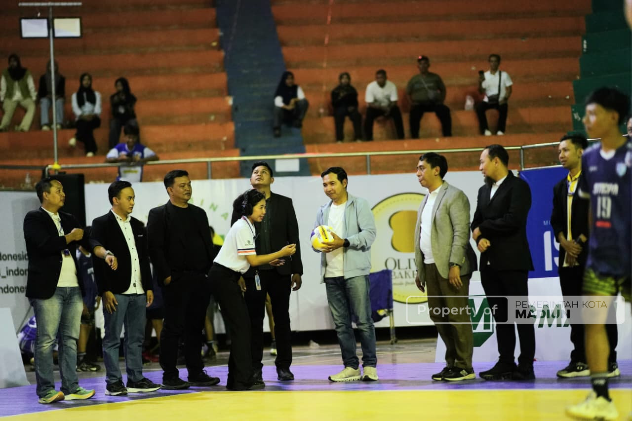 Hadiri Student Volleyball League Wali Kota Cup 2026, Plt Wali Kota Bakal Perbanyak Lapangan Voli