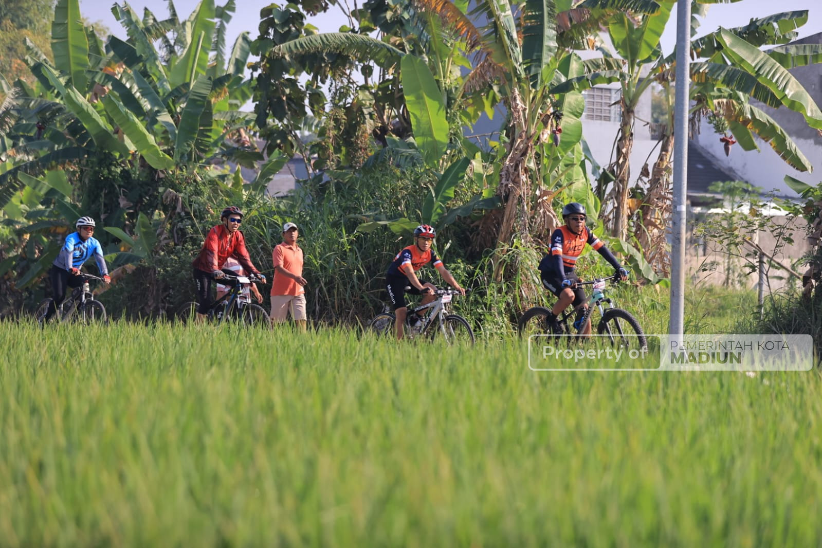 Ratusan Peserta Turut Jelajahi Kota Pendekar Lewat Madiun Discovery Bike 2026