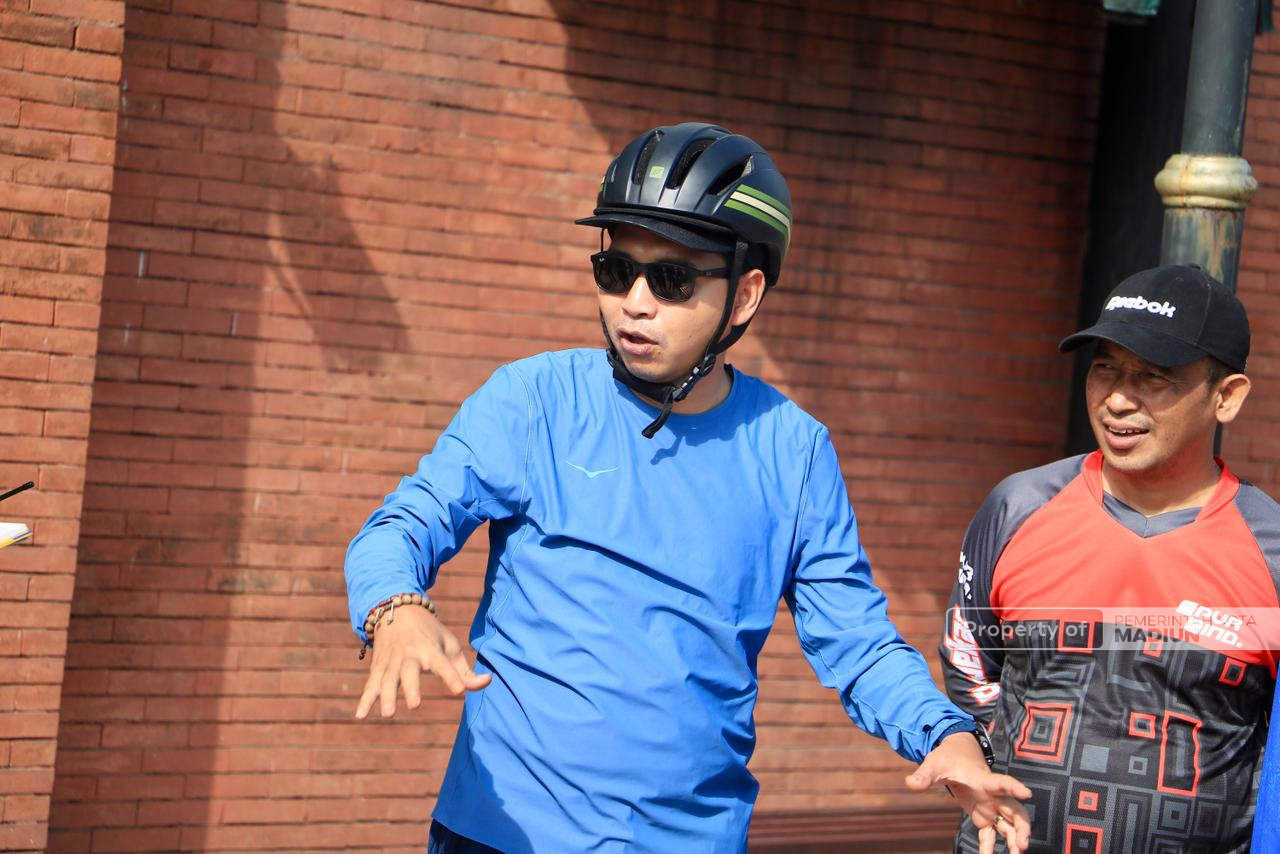 Gowes Tinjau Lapangan, Plt Wali Kota Madiun Siapkan Pengembangan Destinasi Baru