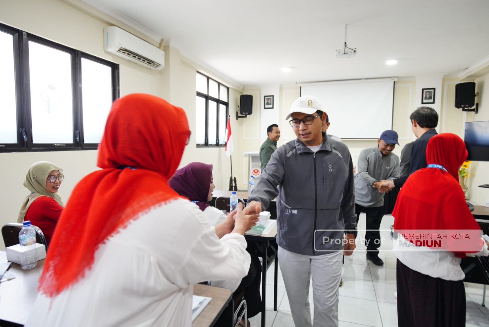 Gelar Pelatihan UMKM, Plt Wali Kota Dorong Pelaku Usaha Naik Kelas Lewat Digitalisasi