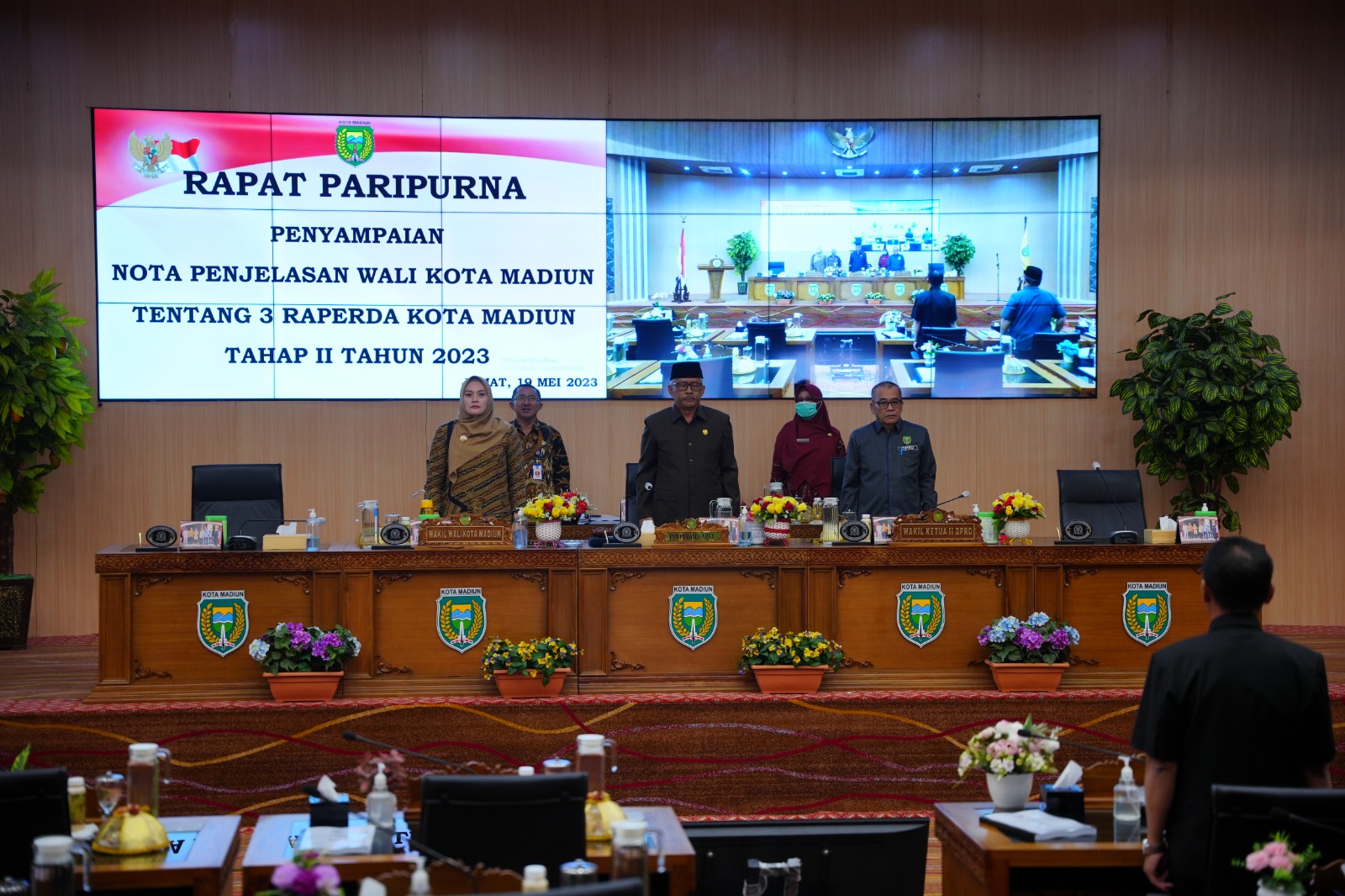 Gelar Paripurna Bersama Dewan, Wali Kota Sampaikan Nota Penjelasan Tiga Raperda Tahap II