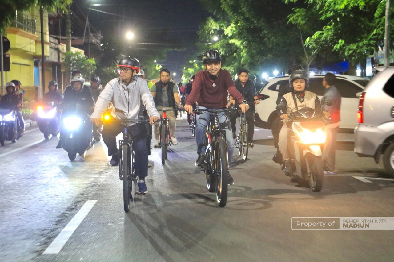 Gowes Pantau Fasum Jelang Lebaran, Plt Wali Kota Madiun Tekankan Perbaikan Cepat